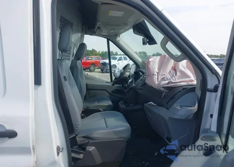 2017 Ford Transit-250 z USA, uszkodzony, nr VIN 1FTYR2DM2HKA70763